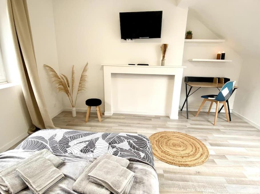 Newz2 - Centre-Ville - Tv - Wifi Calais Zewnętrze zdjęcie